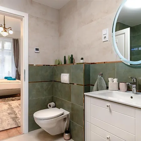 Broadway Street With 3 Bedrooms & 2 Bathrooms Lägenhet