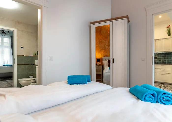 Broadway Street With 3 Bedrooms & 2 Bathrooms Lejlighed Budapest